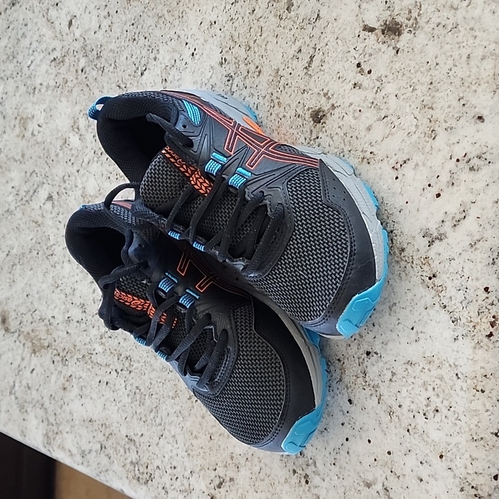 ASICS Gel Venture 8 sneakers